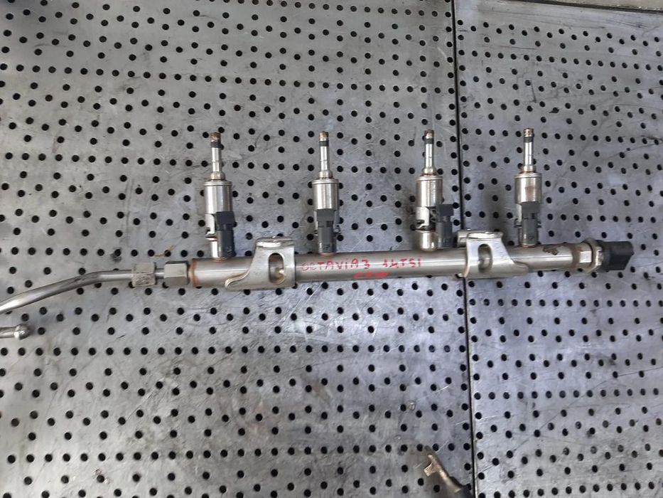 rampa injectoare 1.4tsi cpw skoda octavia 3 audi a3 8v vw golf 7  04e133320d
