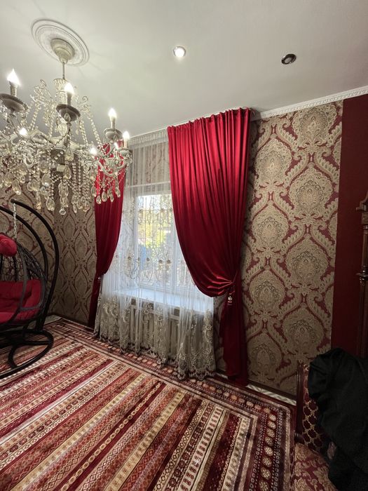 Продам комплект штор б/у 35000  Алматы