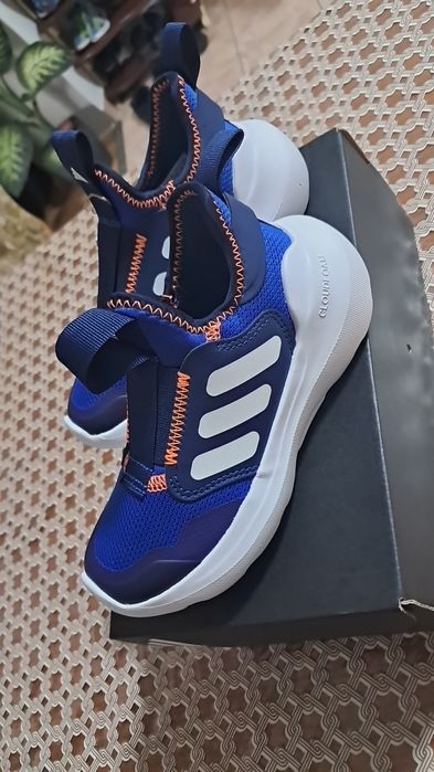 Adidasi baieti 29