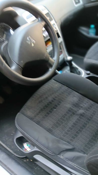 Продавм ПЕЖО  307 ГАЗ/Бензин