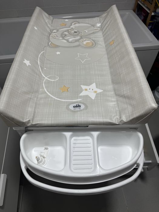 Masa de infasat cu cadita