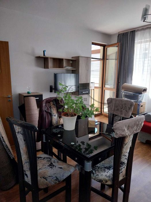 Дава се под наем Двустаен апартамент в Шумен, Център - 62 кв.м за 346.8 € - Снимка #3