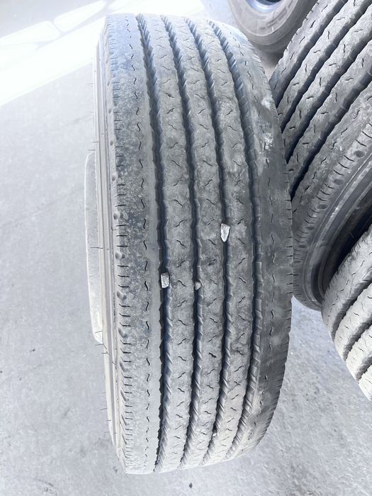 Продам грузовые шины