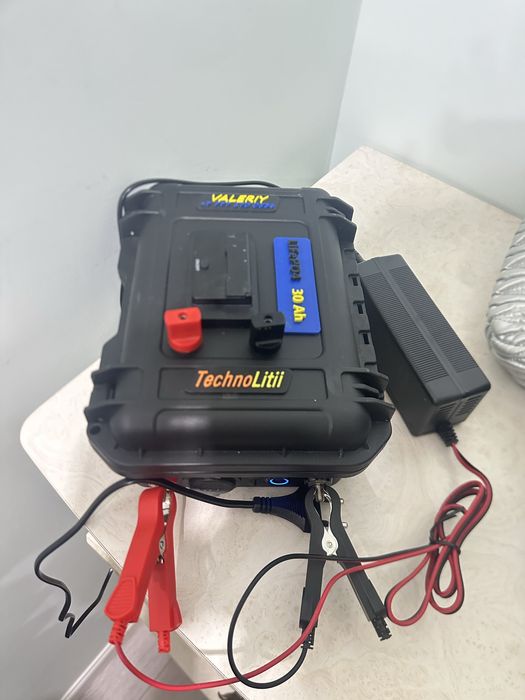 Аккумулятор уневерсальный, кемпинга