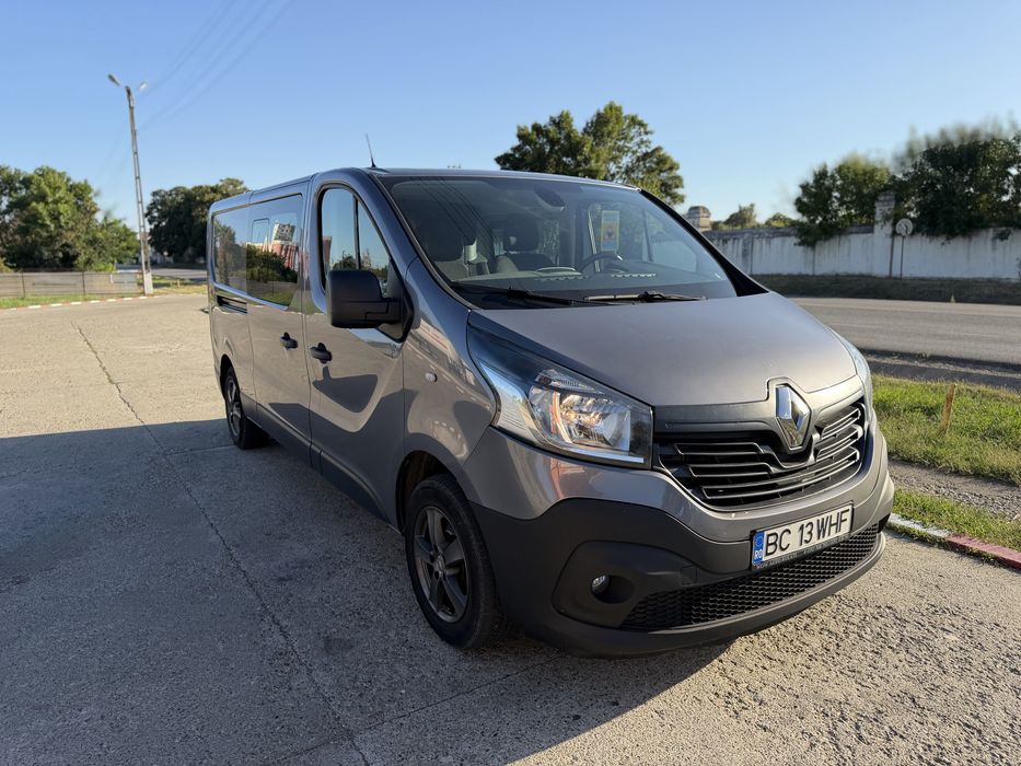 Renault Trafic 6 locuri