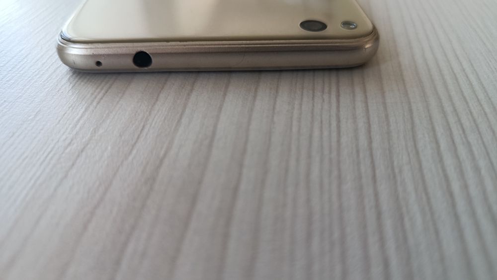 Телефон Huawei p8 lite 2017