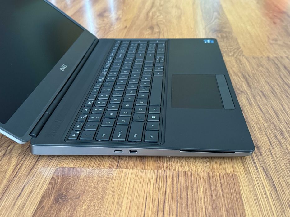 15.6' Xeon W-11855M DELL Precision 7560 32GB DDR4/512GB/RTX A3000 6GB