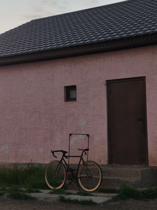 продаётся по дешевке фикс геар