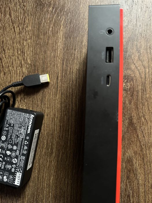Lenovo Thinkpad Universal Docking Station