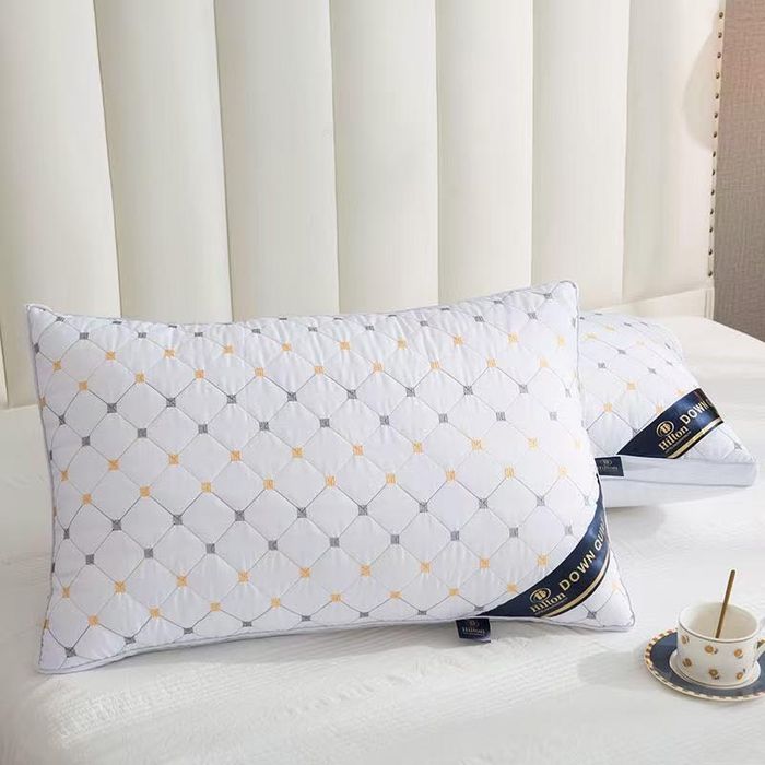 Подушки Hilton Down