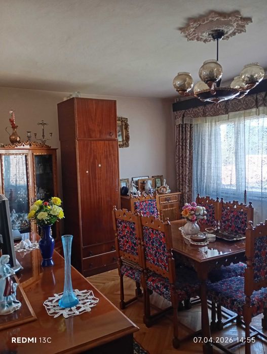 Vand apartament trei camere