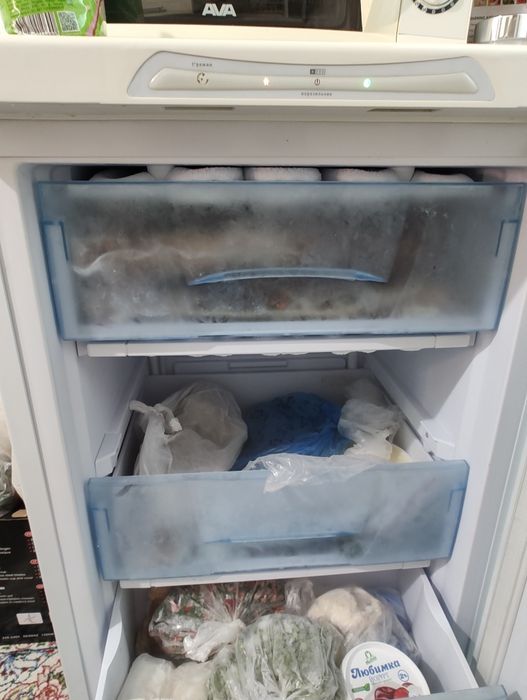 Морозилка бирюса