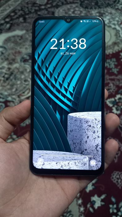 Samsung galaxy A13 4/64 xotira sotiladi
