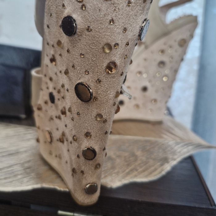 Продам очень красивая