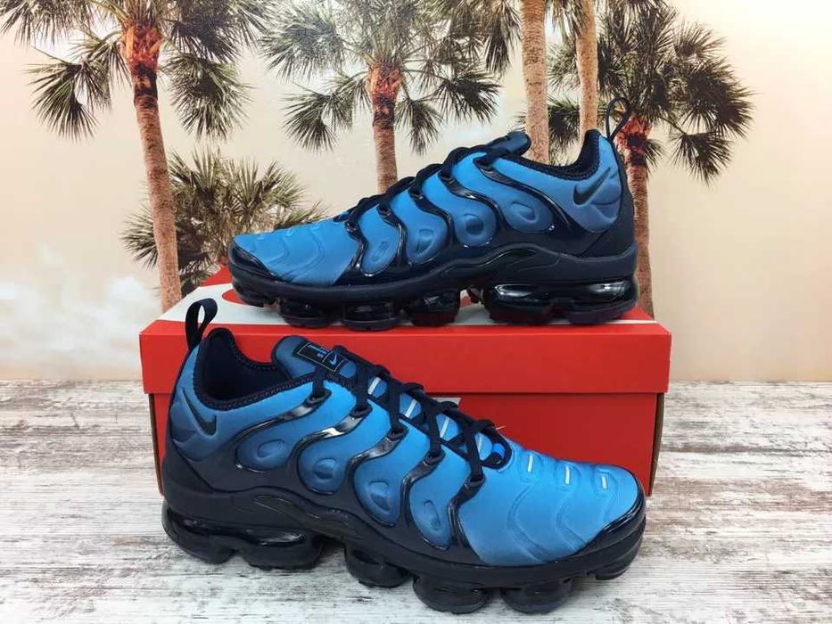 Обувки NIKE / VaporMax PLUS Blue + КУТИЯ