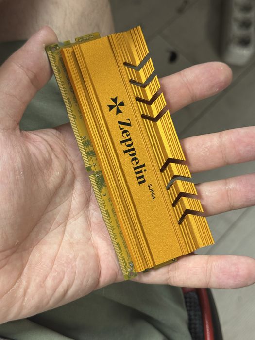 DDR4 16gb 2400 zeplin