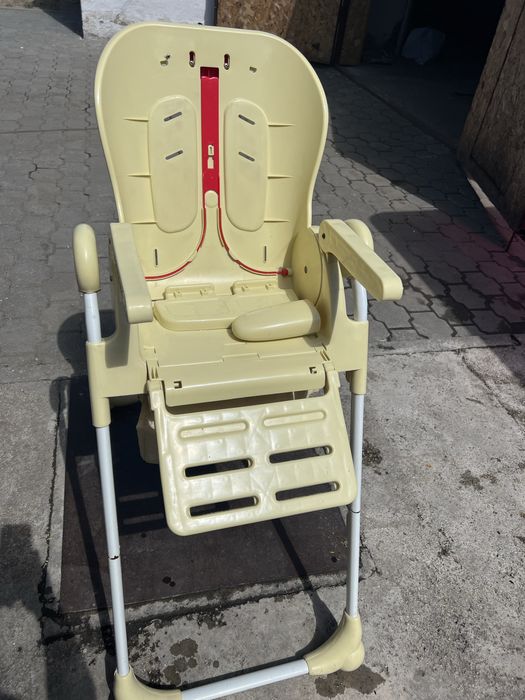 Продам детский стул со столиком