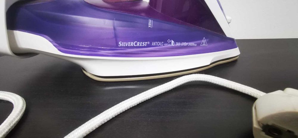 Fier de calcat cu abur Silvercrest fara fir 360° orizontal si vertical