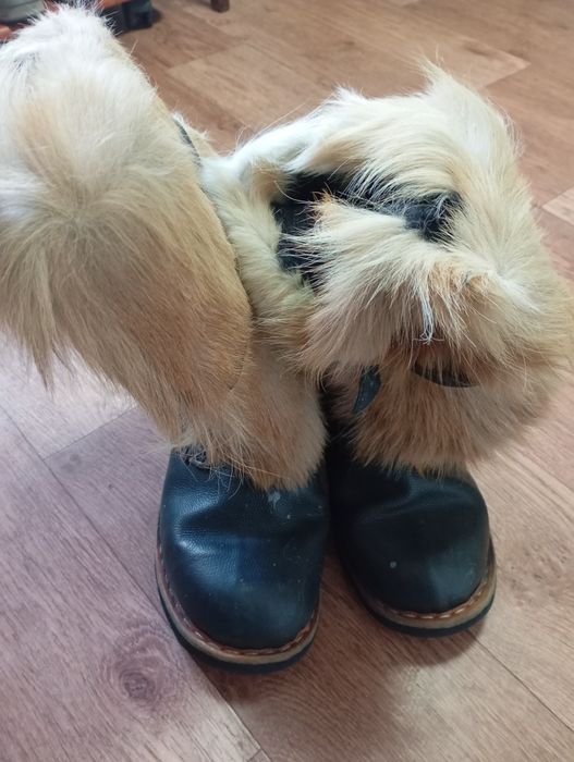 Продам новые унты