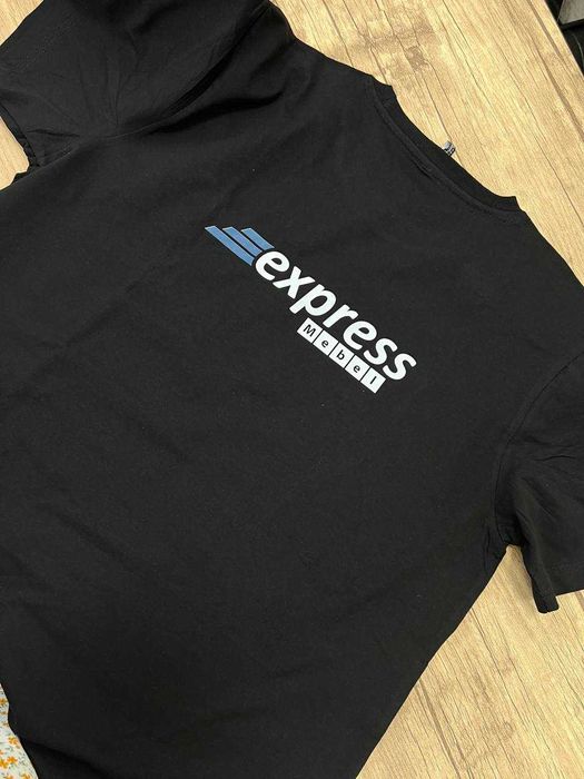 Футболка, свитшот, кепка, худи, жилетка, плед, шоппер!