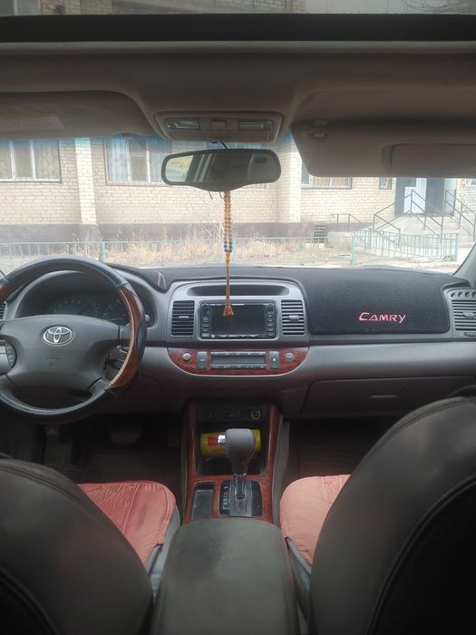 машина toyota camry 30 2002 года