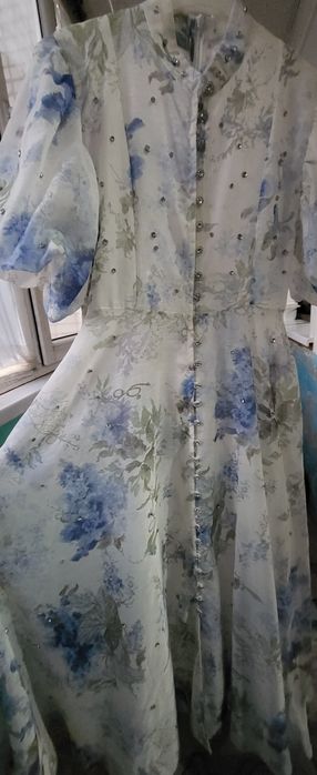 Женское платье,,