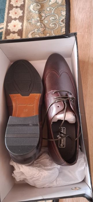 Продам мужские туфли