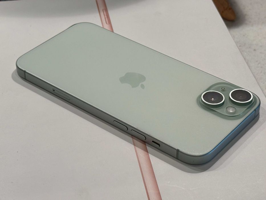 iPhone 15 Plus 128GB Green – Отличен, 100% Батерия!