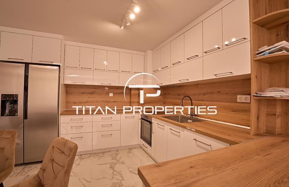 Дава се под наем Тристаен апартамент в Пловдив, Христо Смирненски - 140 кв.м за 625 € - Снимка #2