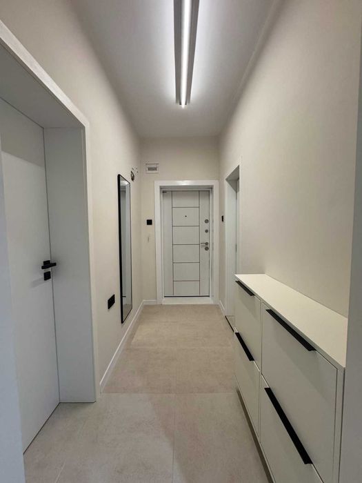 Продава се Тристаен апартамент в Бургас, Център - 68 кв.м за 2924 €/кв.м - Снимка #11