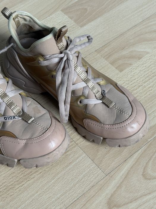 Dior кроссовки пудрово розовые D-connect