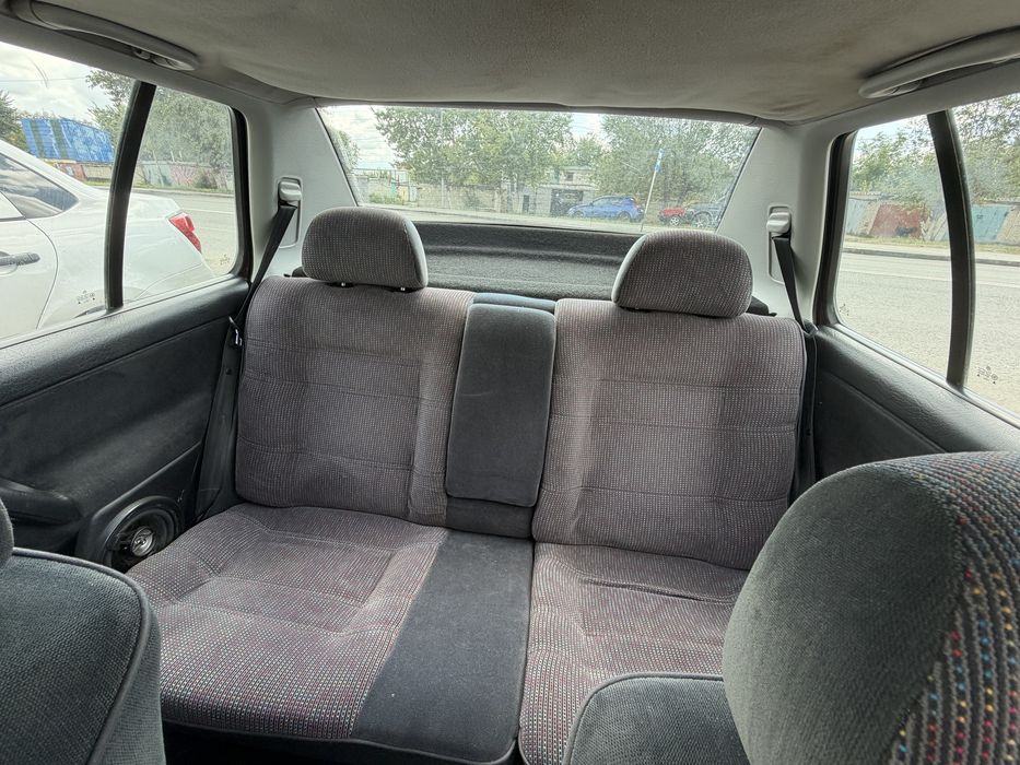 Автомобиль Volkswagen Vento