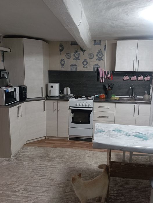 Продам дом небольшой ,теплый,