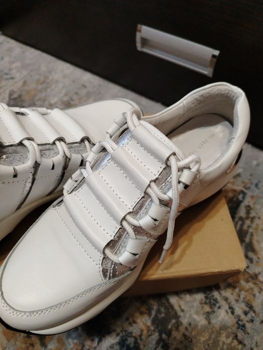 Кроссовки кожаные