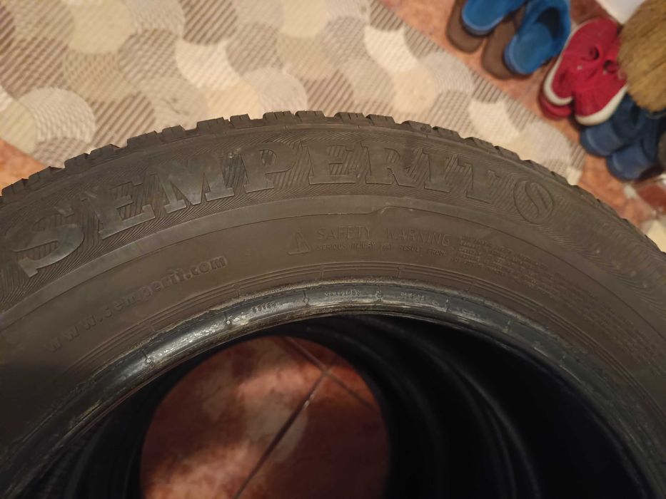 De vanzare jante și anvelope