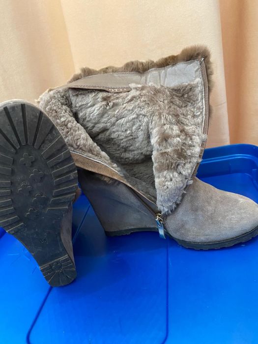 Замшевые полусапожки