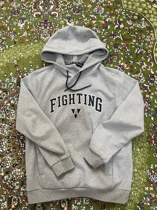 Продам одежды хорошие