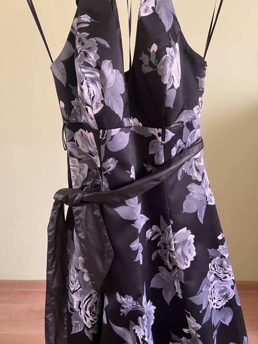 Продам новое платье