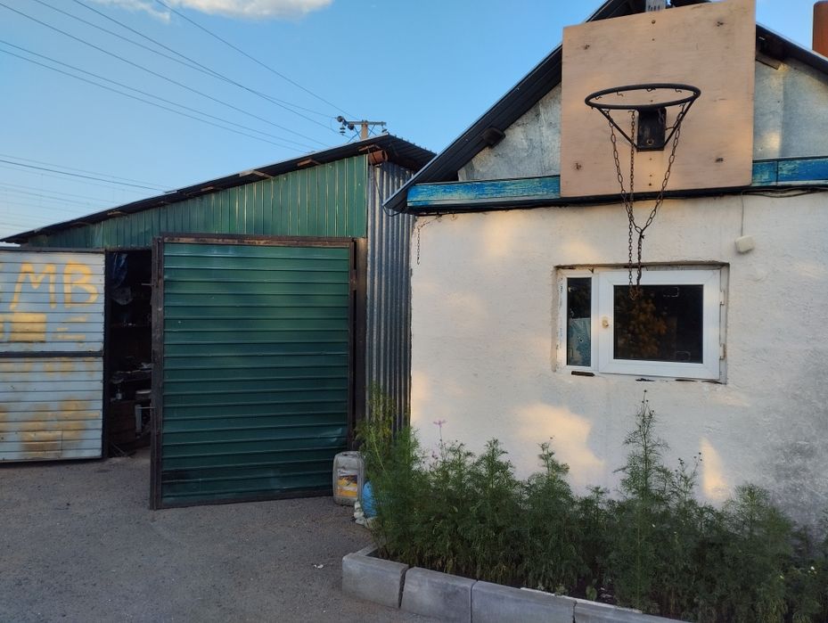 Продам срочно дом(часть дома )