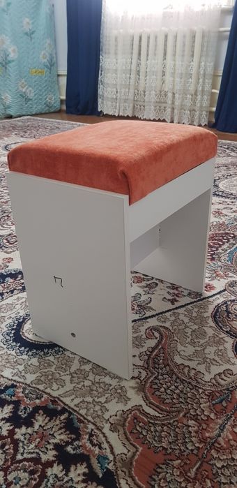 Кухня учун пуфик