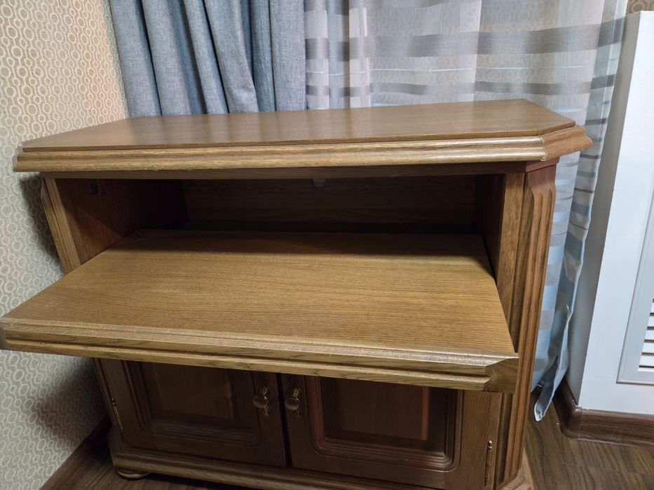 Тумба под телевизор