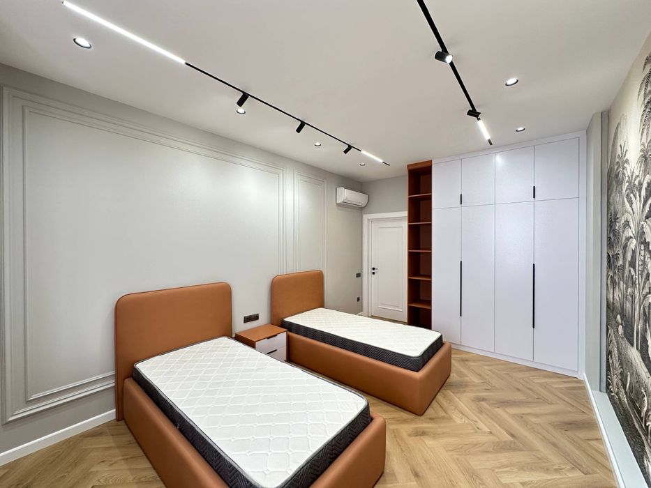 Сергили 5.3/10*11/11145м2 авторски ремонт 2та санузел с мебелю техника