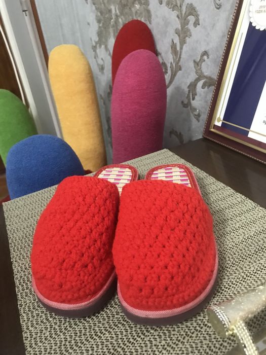 Үйге арналған аяқ киім (қолөнер)