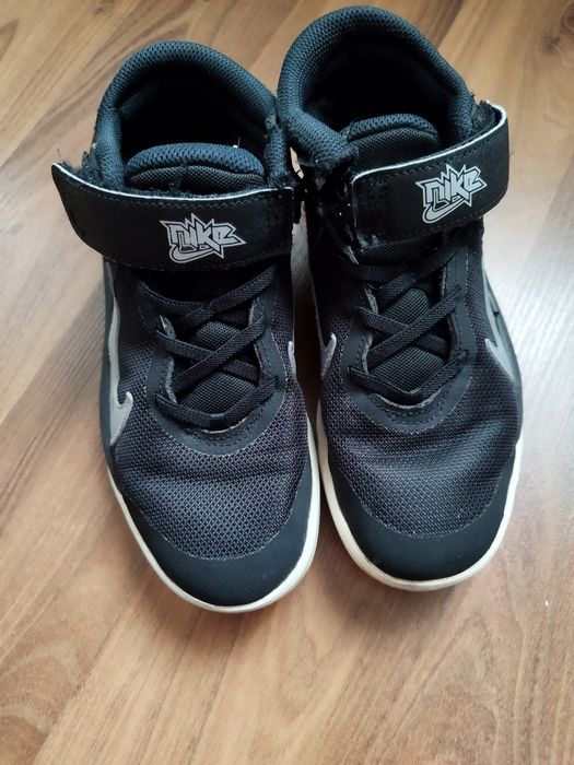 Adidasi/ghete Nike 33.5