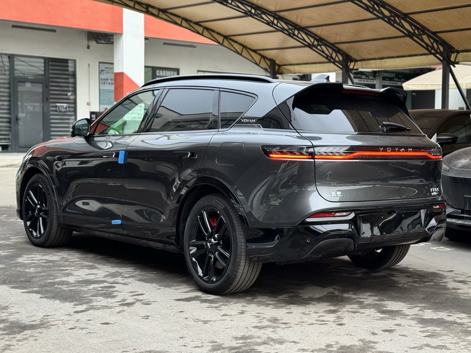 Voyah free Apollo tech Hybrid 4WD Explorer 2025