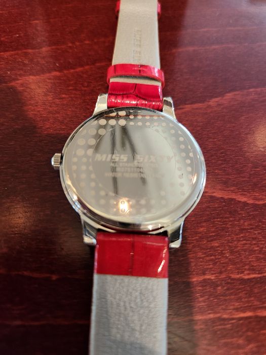 Стилен часовник Miss Sixty