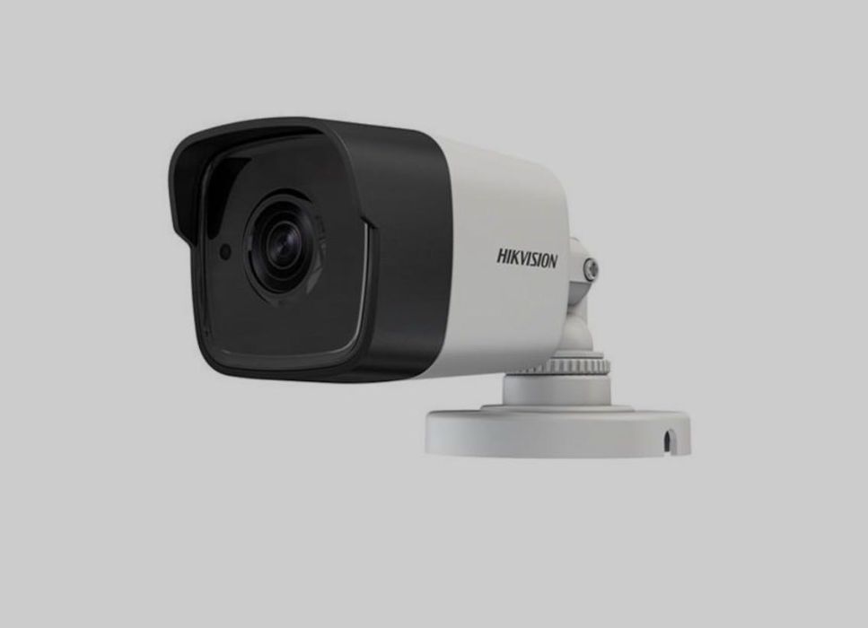 Kit complet supraveghere video 5 MP Hikvision Turbo HD 4 camere