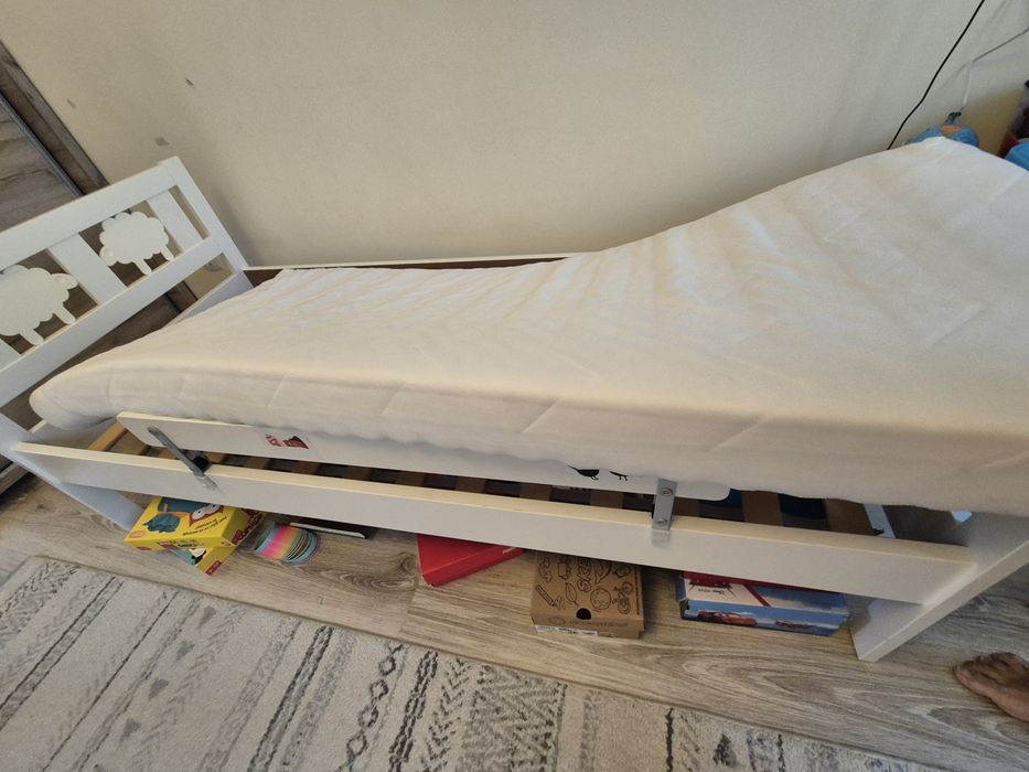 Pat copii IKEA cu protectie laterala detasabila