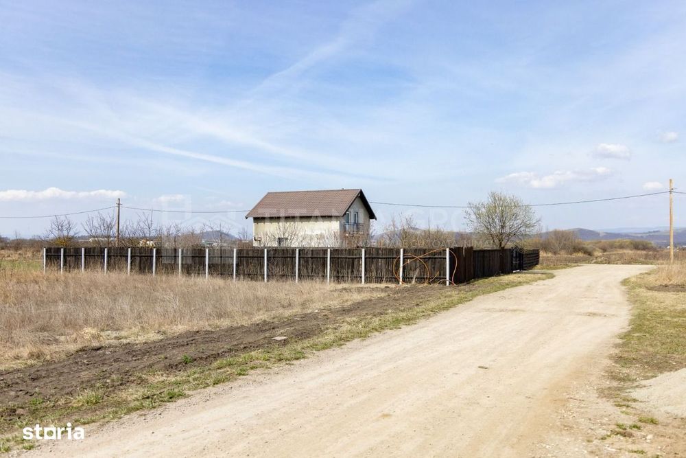 Teren 500 mp, împrejmuit, curent și internet pe teren, cu proiect și a