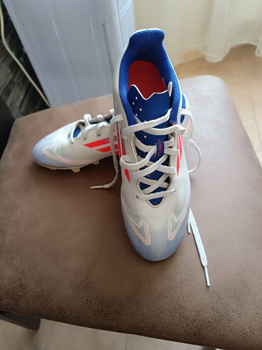 Детски бутонки Adidas